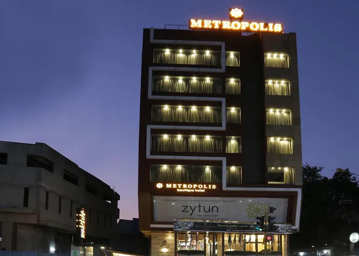 MetropolisAirport Hotel